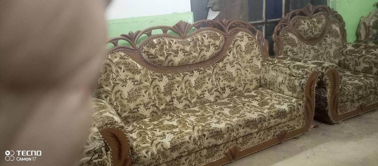 نص تخم ٥ نفرات ملكي نظيف سعر ١١٠ الف مع التوصيل *********** بي واساب
