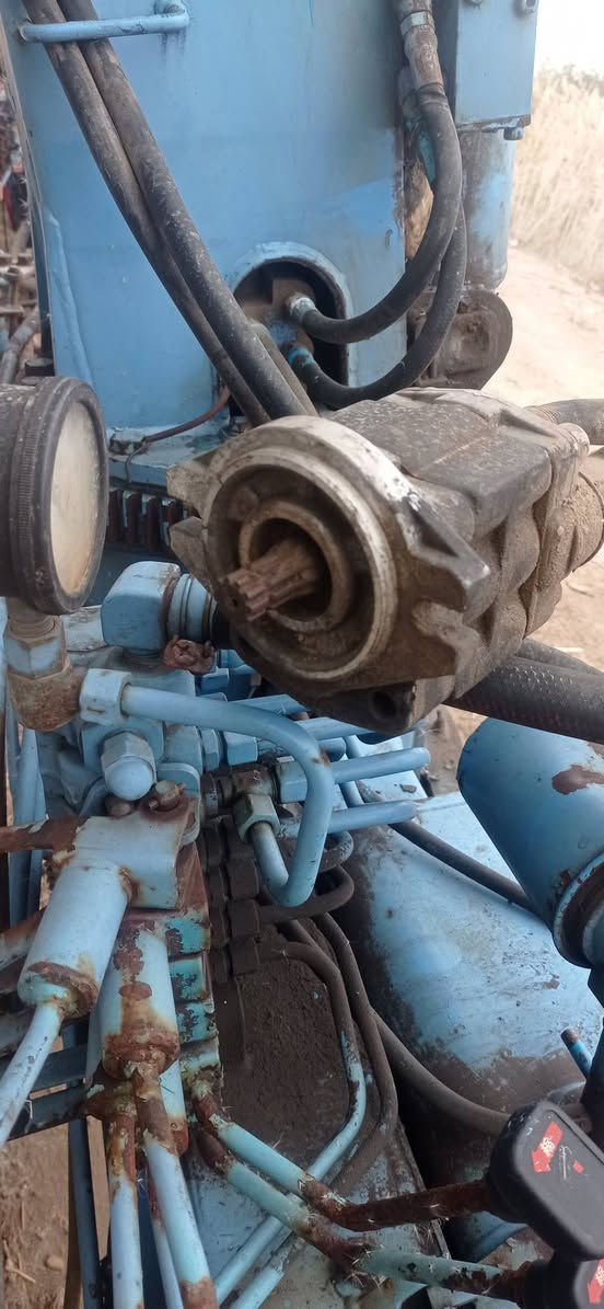 كرين مكفول مال حاويه طنين و900   3سلايت ريمون ***********
