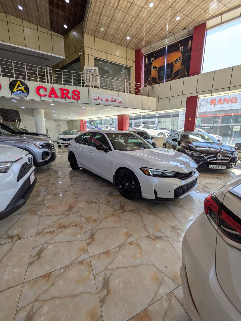 هوندا سفيك 2025 سبورتي هايبرد هاشباك
مكينة 20 تنفس طبيعي
رادار
نقطة عمياء
كشن و ستيرن هيتر
كشن جلد
كاربلاي
بريك هولد
حادث خفيف قطعتين صبخ بدون دواخل و ارباك
صور حادث و رقم شاصي بالمنشور
سعر 157 ومجال
سيارة بدهوك
رقم هاتف 
*********** دهوك, العراق
