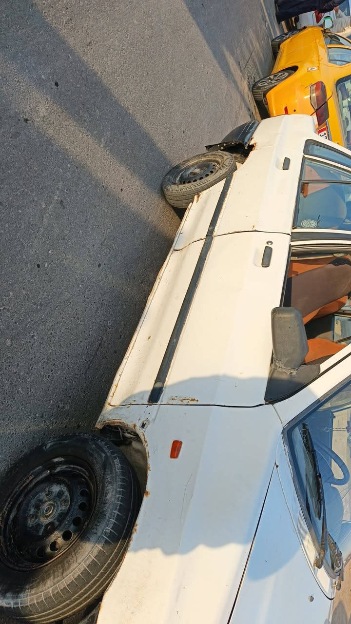 اسلام عليكم سايبه موديل 2012 رقم انكليزي السياره خير من الله كير ومحرك خير من الله تبريد وتدفه شغال السياره بيه خياس دوس وهلال الوره العبري حداديه جديده درايمات جدد السعر ٢٥ ورقه وبيه مجال للشراي للئستفسار اكثر اتصال ***********
