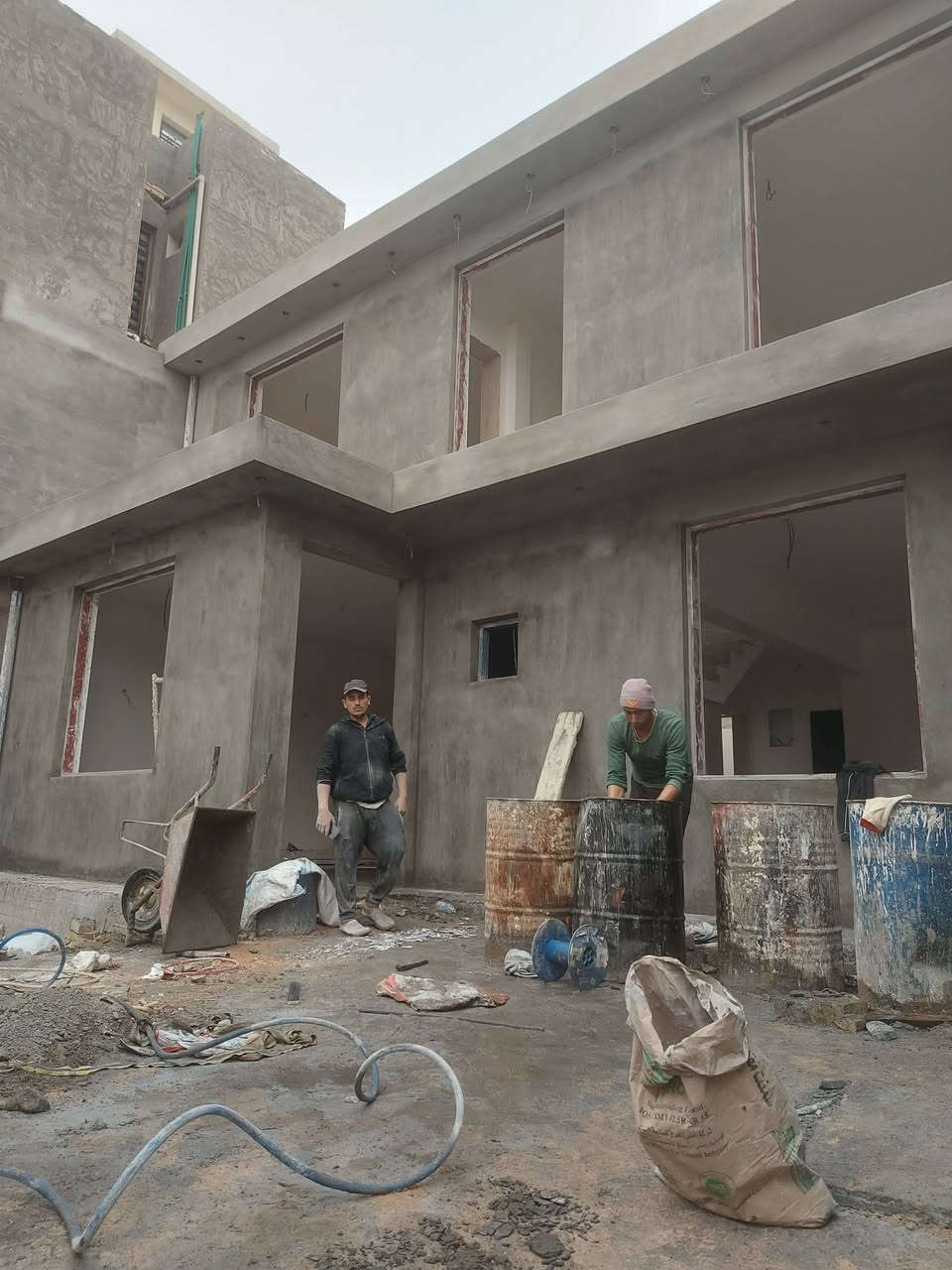 كادر مصري في بغداد لبخ درجة أولى خشنه ونعمه ونثروتصفير مصاطر***********
