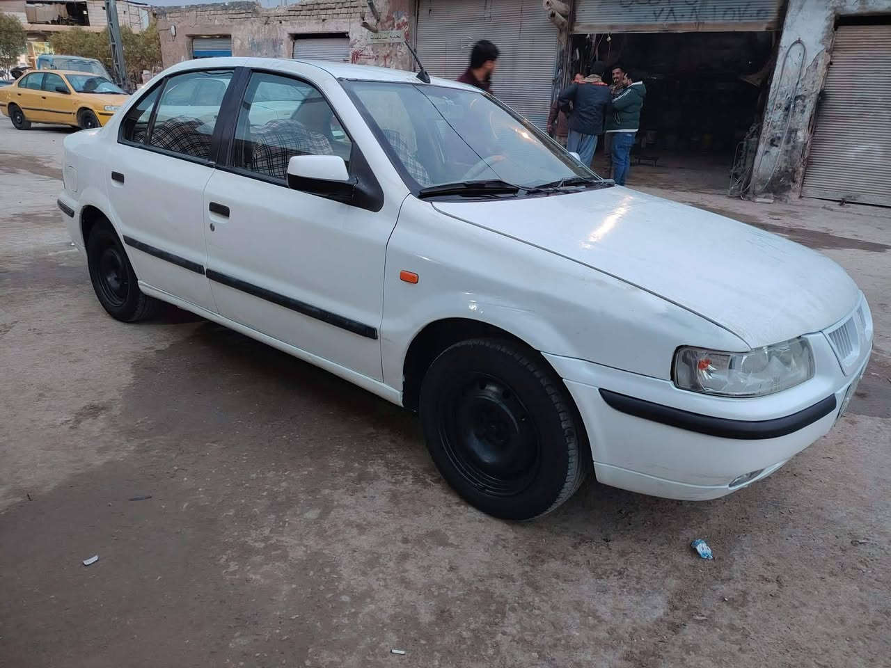 سلام عليكم سمد البيع موديل 2011 سياره مكفوله عد البنيد مبدل فقط سياره مكينه جديد حداديه جديد تخم تاير جديد كهربايات كلهه شغاله سعر سياره 36 وبيهه مجال الشراي مكان سيار ديوانيه قضاء غماس رقم الهاتف ***********
