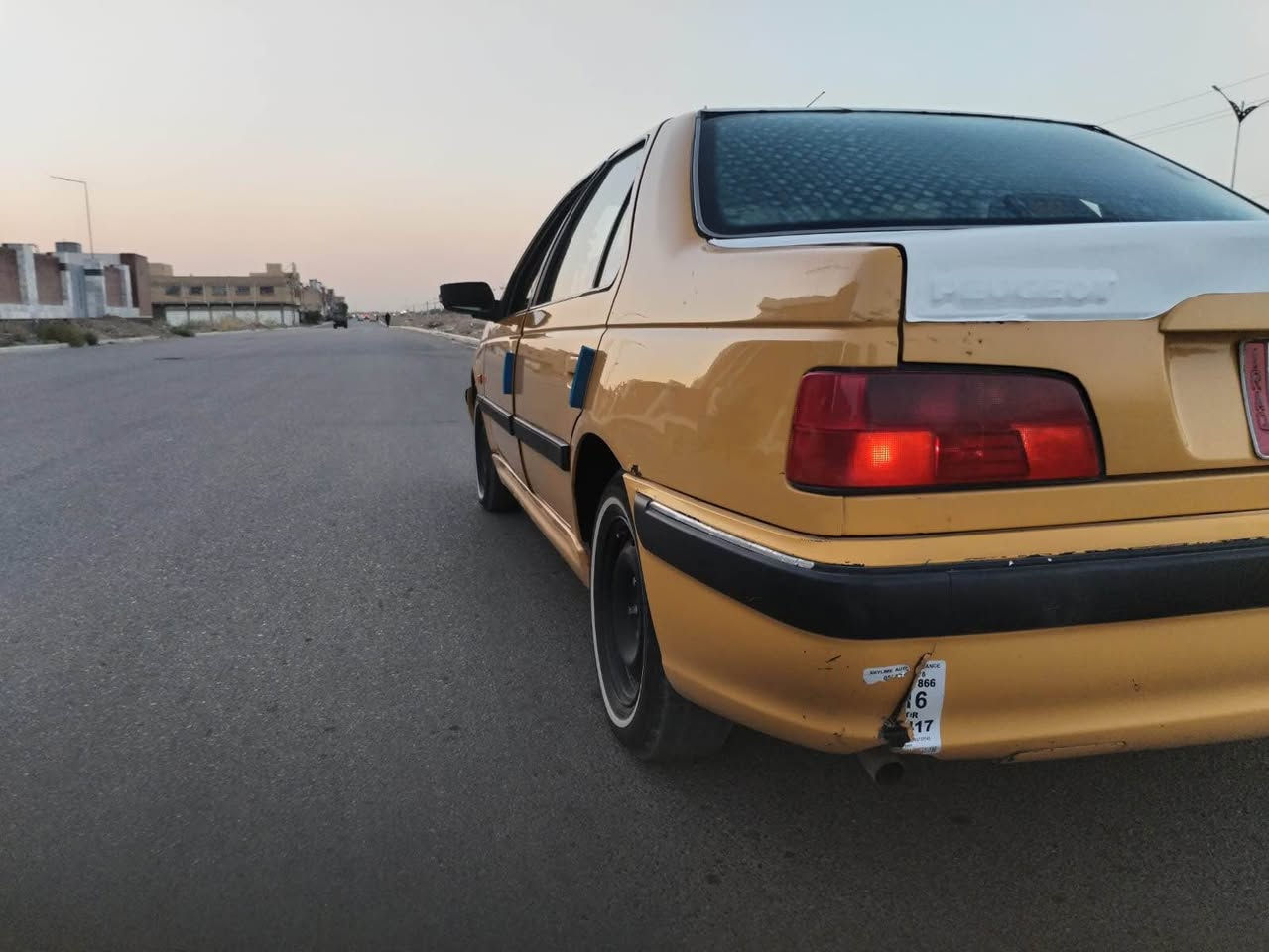 بيجو بارص ٢٠١٥ رقم بغداد دولي بسمي بس استلام لوحات وسنويه مكينه وكير جدد صدر خلفي وامامي جديد تخم تاير جديد منضومة بانزين جديده السعر 43 وبيه مجال قليل الشراي يتصل *********** بي وات ساب دهل اوران, واسط
