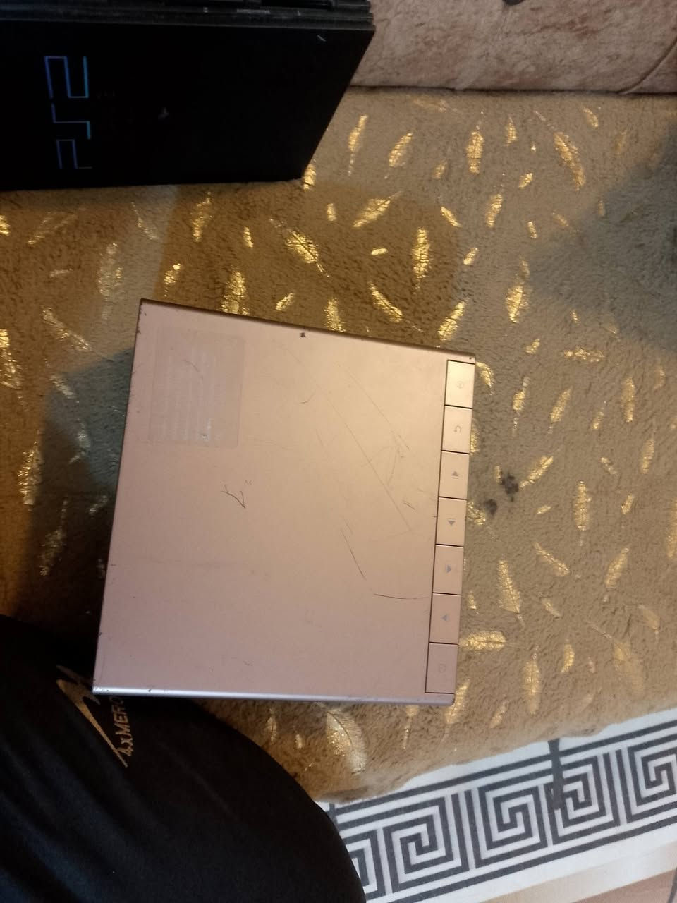 سلام عليكم داتةشو حجم كبير سوره واضه نقيه مابيه اي مشاكل بيه نضام واي فاي تربط على موبايل تربط على بقيه الاجهزه من خلال منفذ اجدي مثل بلي 4او5او3 تربط على ستالايت أو تيفي بوكس ولا حاسبه  بقيه اجهزه سعر 75الف بيه مجال يوجد توصيل داخل كوت في محافضه واسط تواصل *********** يوجد وات ساب
