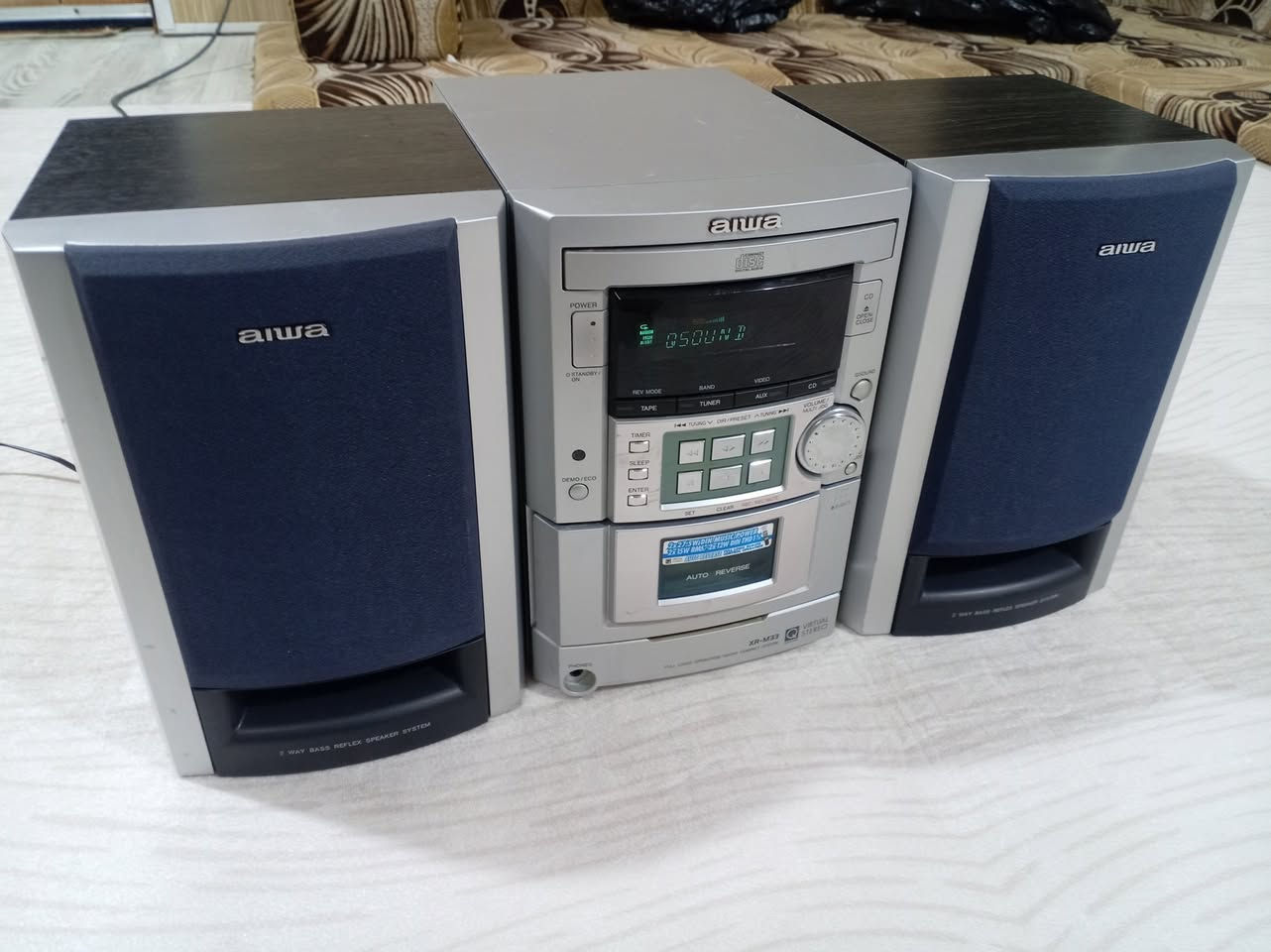 راديو ومسجل وسيدي وأواكس من شركة أيوا
الجهاز نظيف جداً جداً وعلى بلاده بدون أي نقص أو خلل نهائياً
الراديو ثلاث موجات
FM... MW... LW

المسجل شغال مع التقديم والترجيع ويقلب الشريط على الوجهين
تضخيم وتنغيم الصوت

السعر 65 الف
يوجد توصيل


**إذا كنت صاحب هذا الإعلان وتريد حذفه لأي سبب، رجاءا أرسل رسالة إلى الدعم الفني**