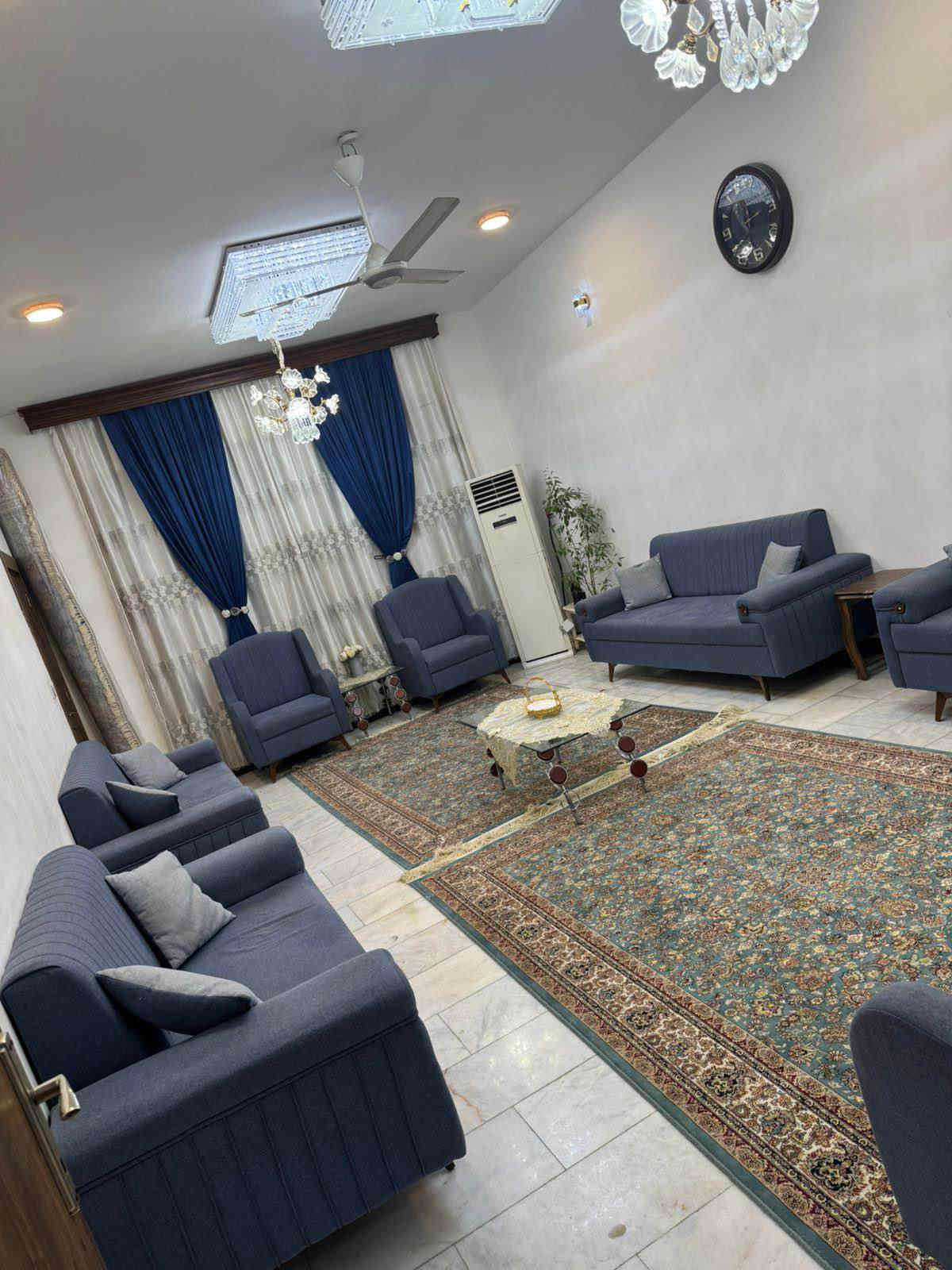 سلام عليكم تخم درجه اولى وجديد  14 مقعد مال استقبال  ومال صاله مودرن تسكام رصاصي 6 مقاعد 

استخدام قليل ومابيهن كلشي اخو الجديد

مكانهن نجف مجمع عماد سكر  رايدهن كلهن بمليون

*********** النجف
