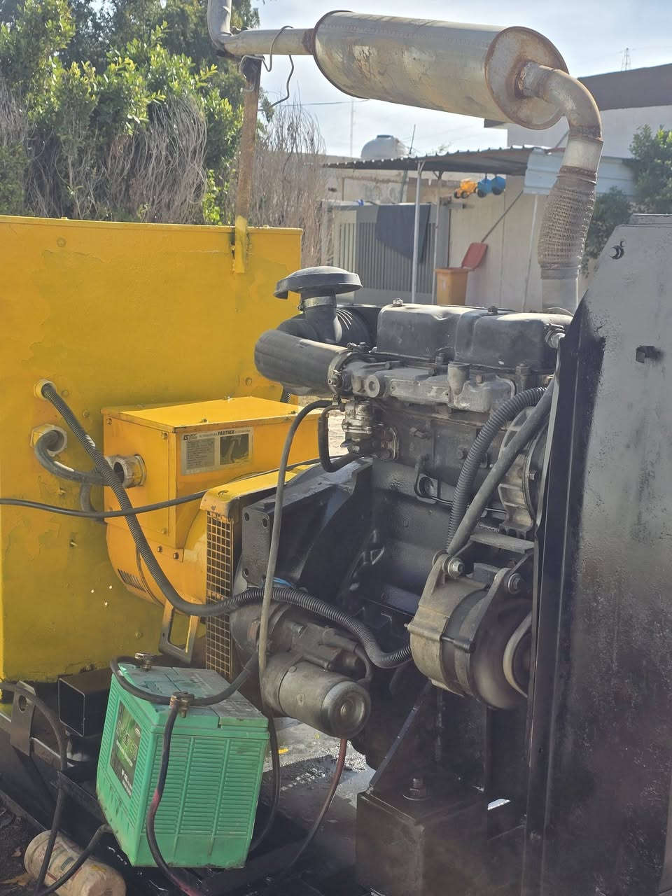 السلام عليكم، مولد بيركنز 30 KVA  تشغيل ذاتي وإطفاء ذاتي، مع شاشة أعطال وبطارية ماليزية وصالنصة كاتمة للصوت. لا يوجد أي نقص أو تبخير مع راس توليد انكليزي ابو الكرت . المكان: قضاء بلد، الإسحاقي.للاستفسار ***********
