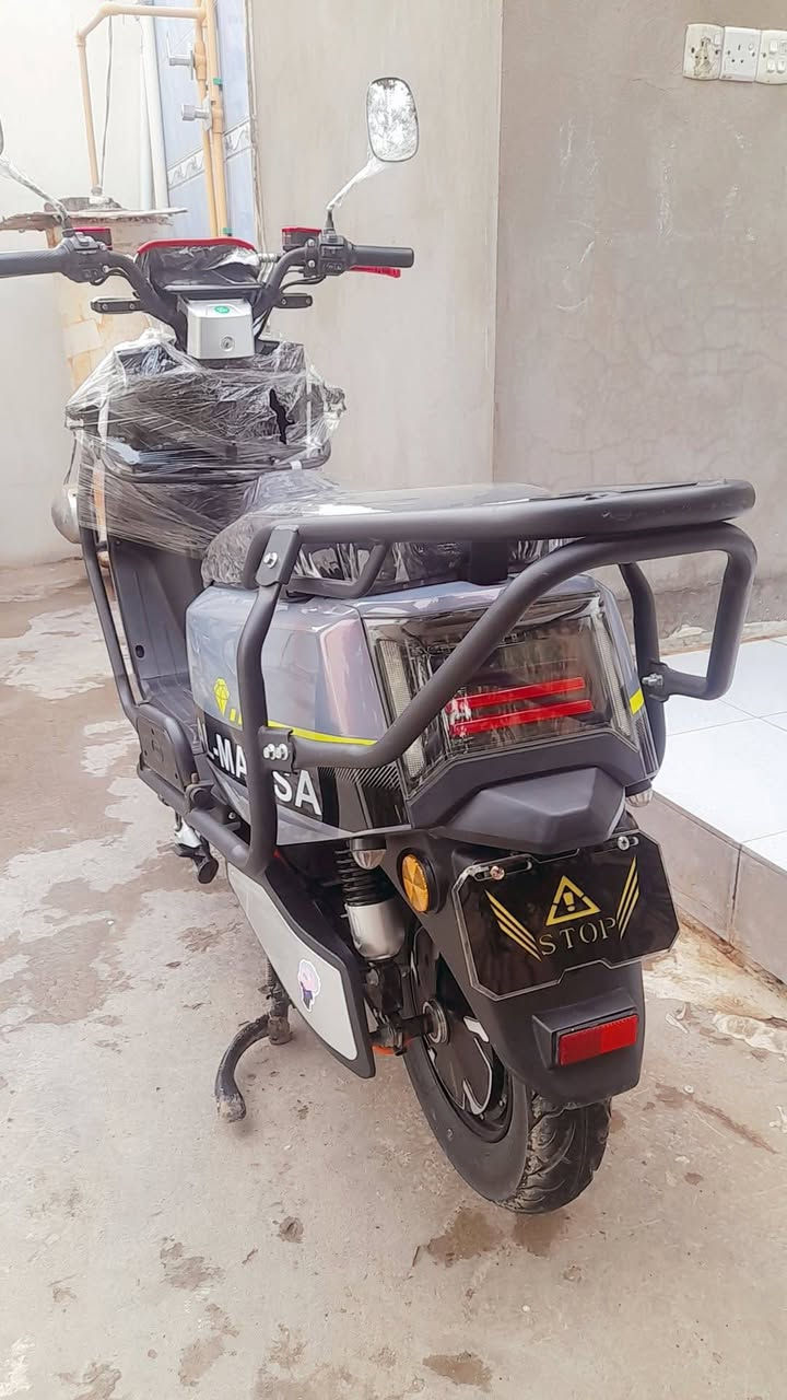 سلام عليكم للبيع موطور شحن الماسه 6بطاريات كبار 2025نضيف حيل مكاني الرمادي 5كيلو سعر 725الف وبي مجال للتواصل ((***********))
