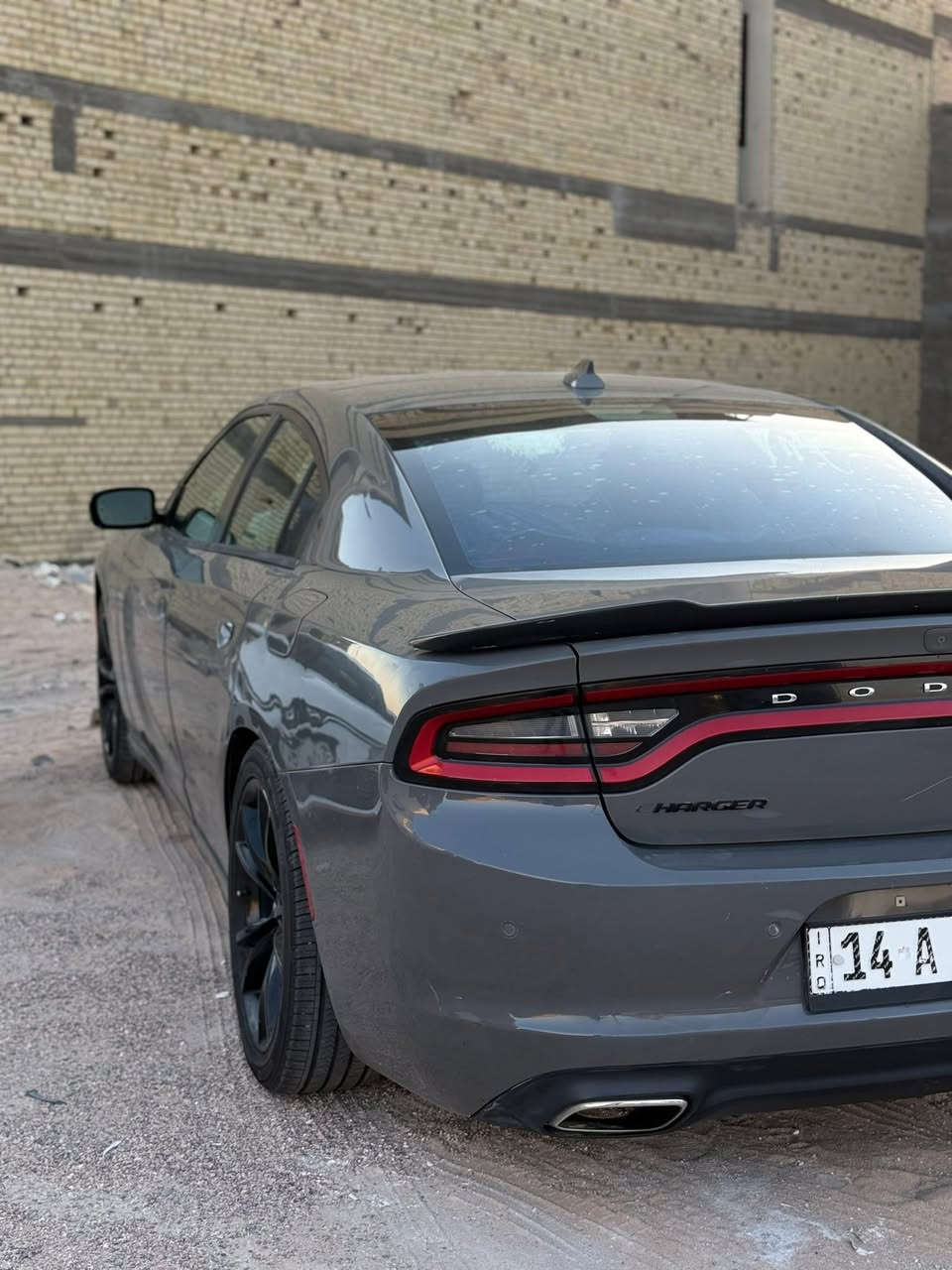 جارجر sxt 6v وارد امريكي
داخله للعراق تو ويل وهسه بلاصل فور ويل ونسبة امطار 
وبلعراق بس البنيد تبدل وخشوم الجاملغ صبغ الباقي كفاله وبيها كم شخط شوف العين رقمها بصره ب اسمي ماشيه 88 الف ميل
مواصفات رادار جانبي سماعات بوس ودمام خلفي كشن حضن السعر ١٧٣ وبيها مجال


**إذا كنت صاحب هذا الإعلان وتريد حذفه لأي سبب، رجاءا أرسل رسالة إلى الدعم الفني**
