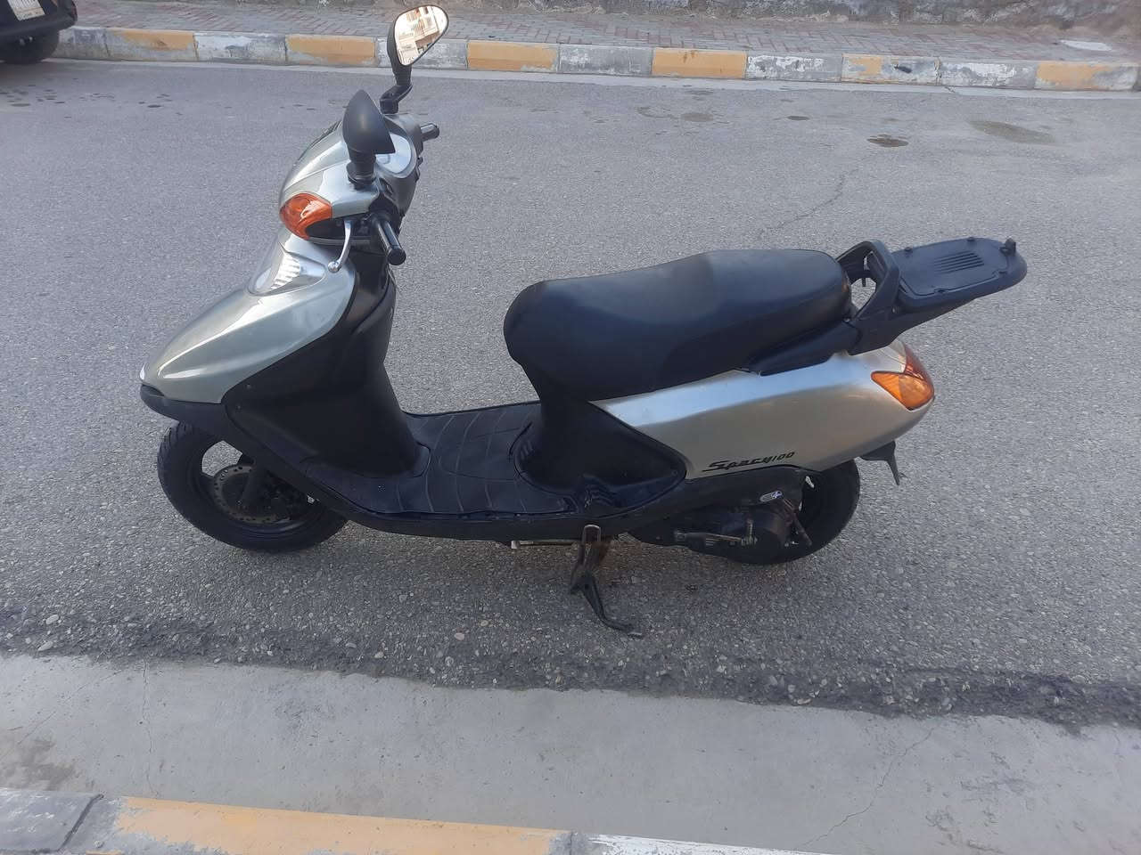 سبيسي ياباني كفرات اصلي مختم ياباني كهرباءيات كله شغال قفل صندوق شغال قفل ستيرن الهاتف ***********
