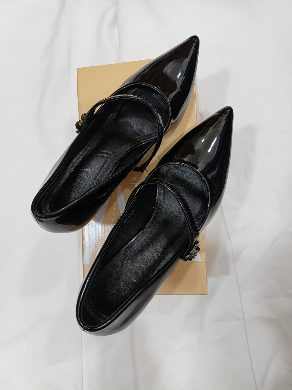 بنات هذا حذاء كعب ملبوس بس مرة وحدة فقط قياس 39 اخذته ب23 اريد ابيعة عنواني كربلاء  العامل


**إذا كنت صاحب هذا الإعلان وتريد حذفه لأي سبب، رجاءا أرسل رسالة إلى الدعم الفني**