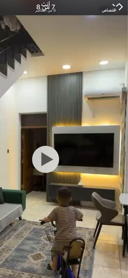 السلام عليكم 

دار للبيع المساحه (100) م حي الجهاد المسأله والعداله موقع مميز قرب مجمع النسيم قرب الشارع العام واجهه 5 نزال 20 طابق واحد بناء سنه (2019) السعر مناسب مباشر مع صاحب الدار للاستفسار (***********)
