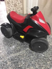 اثاث اطفال • استعمال قليل • اصليه