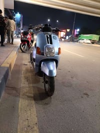 ماكس بوليس للبيع دراجة صارلي ١٠ ايام من جفتته المكينة خرسه دراجة نكره ...