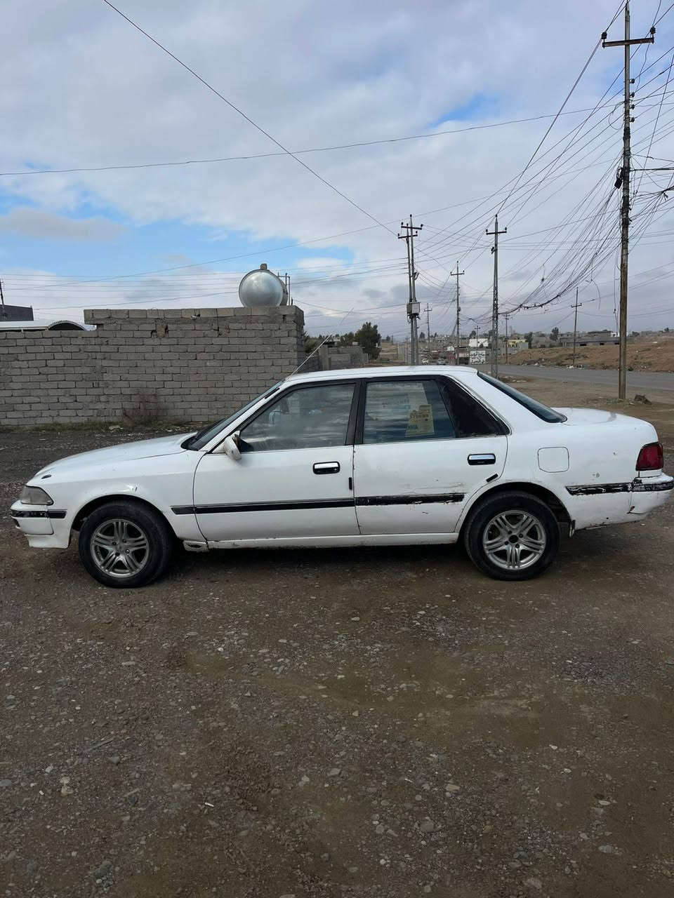 السلام عليكم
كراون 90 محرك كورله ابو الكف كابريته 
گير ومحرك شرط
مسجله صلاح الدين السعر 20 وبيها مجال
للبيع فقط بدون مراوس
***********
