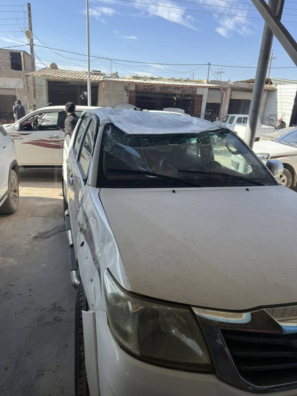 سلام عليكم سياره البيع بيكم فرويل 2015 كوتي   كير تماتيك لبيع ￼ الحادث سياره شغاله وتمشي  سعر 170 مكان سماوه  رقم صاحب سياره *********** ￼
