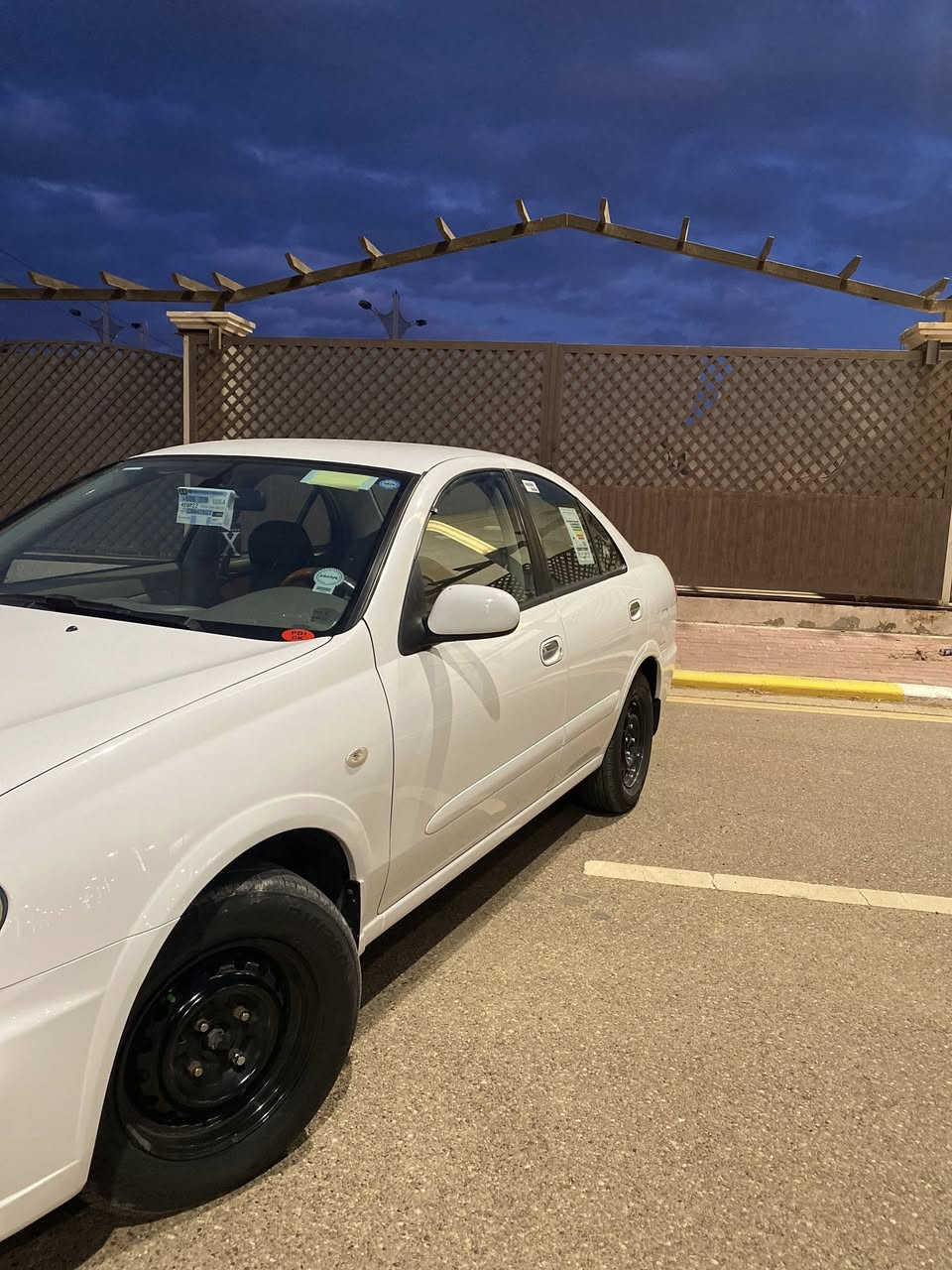 سني 2010 رقم سليمانيه تحويل مباشر هزه سنويه جديد محرك اسود كير اوتو حداديه ممتازه السياره جديده بشكل وكفوله من الضربه والصبغ حساسات خلفيه كشافات ضباب السياره حلوه وجديده السعر  128$ وييه مجال العنوان الانبار الرمادي شارع الجرايشي قرب مطعم الفلوجه ***********
