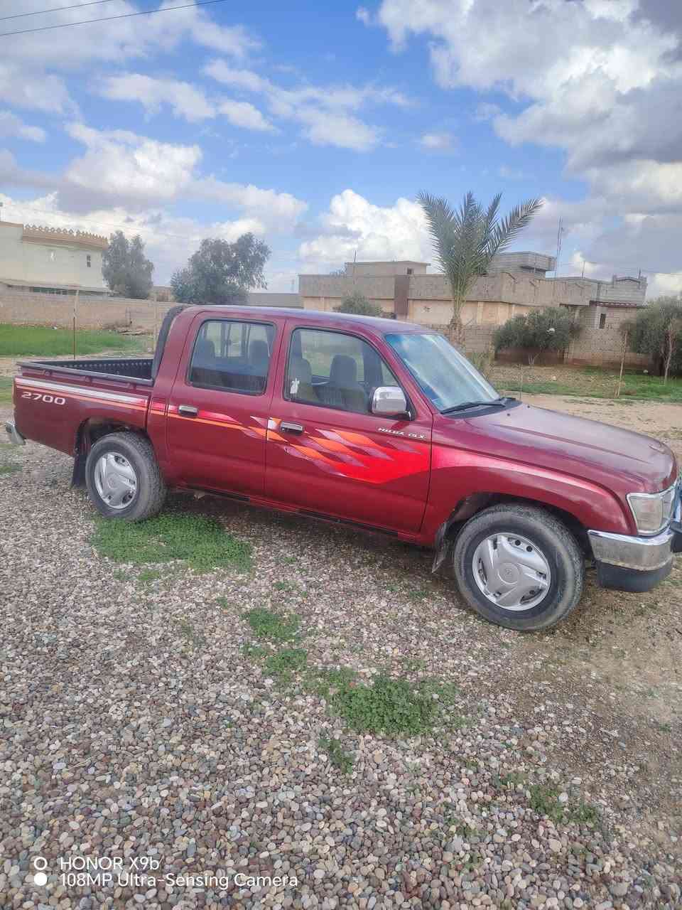 السلام بيكم تيوتا مو يل ٩٨
اللون ماروني 
جي ال اكس كامل مواصفات فول محرك كير شرط استندر
مامفتوح 
لاصرف ولانفخ سياره بلادي شرط قطره صبغ مابيها  رقم نينوى الماني بسمي سنويه لل٢٧
السعر 120$
مكان السياره القياره قرية ازهيليله
للاتصال على الرقم ***********
