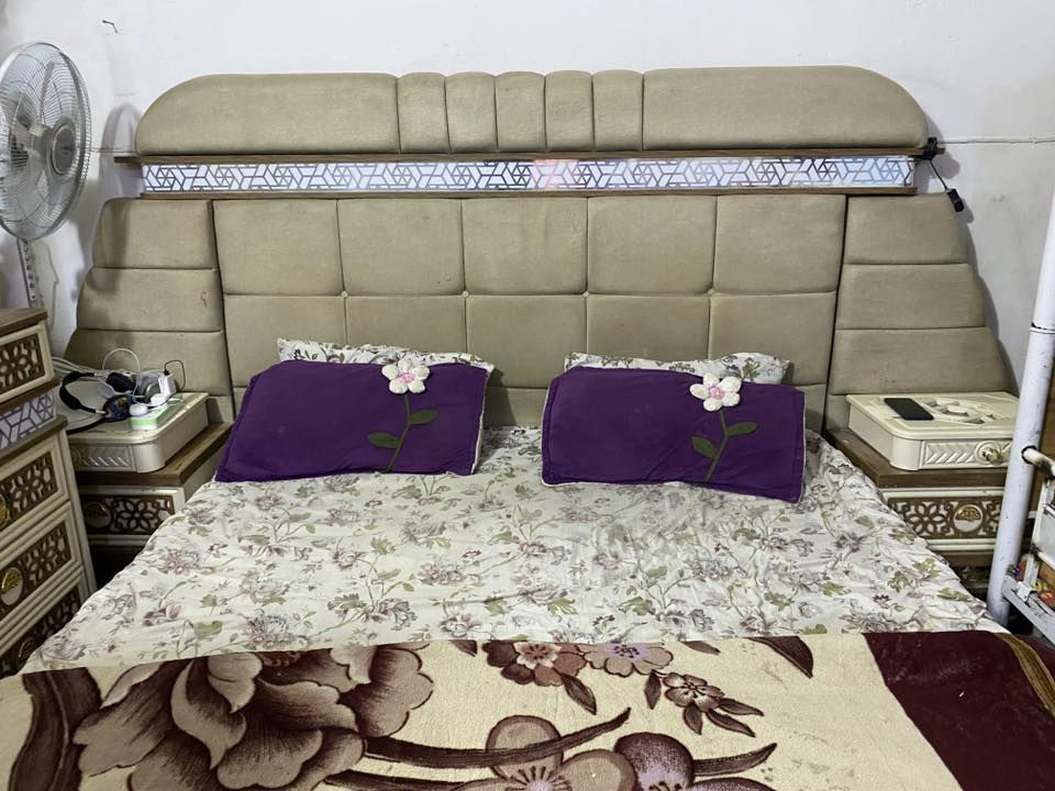 غرفه تركي للبيع العنوان حي الوحدة شارع المركز ***********
