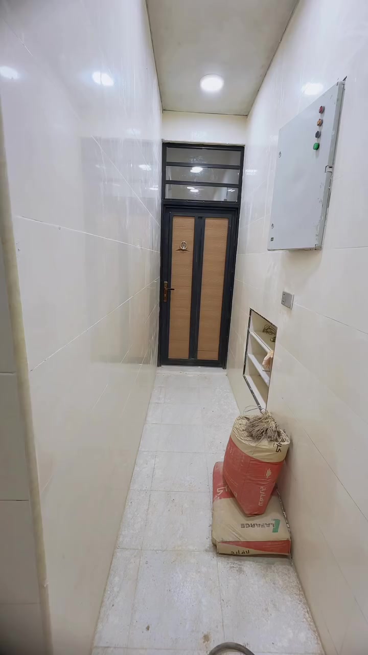 بناء حديث  شارع شيخ احمد الواءلي ب ضهر الفرن مباشر.  ارضيه الواح بورسلين درج مرمر يباع نقد او مبادره الاستفسار الاتصال ع الارقام    ***********
***********
