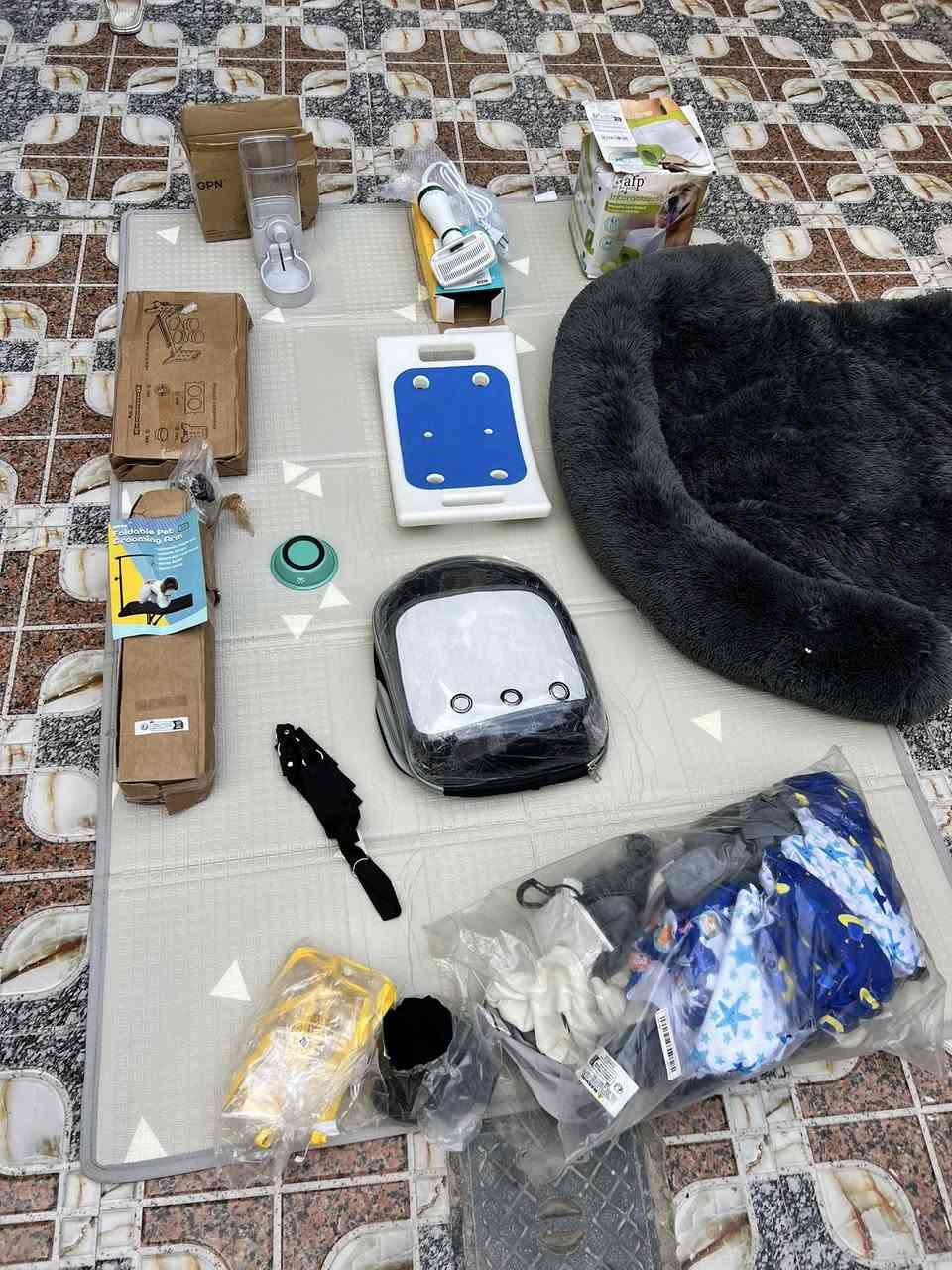 شلعه كامله كارتونين  مستلزمات كلاب و قطط اجلكم الله 
التفيده يكتب بيهن سعر


**إذا كنت صاحب هذا الإعلان وتريد حذفه لأي سبب، رجاءا أرسل رسالة إلى الدعم الفني**