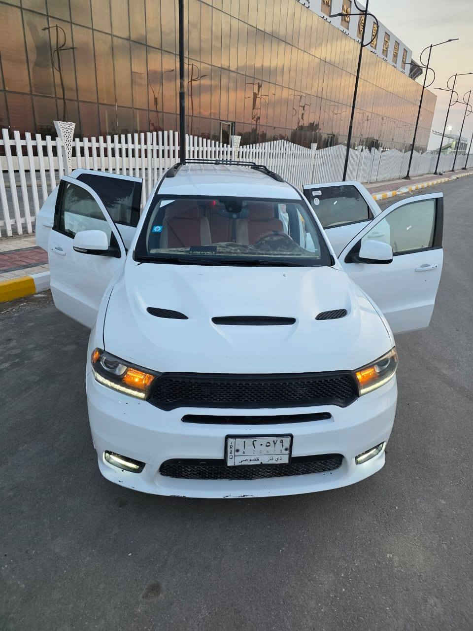 بسم الله الرحمن الرحيم
#للبيع_________دوج_دورنكو 
 #الفئة: دورنكو
#الموديل:2016 اصل
#اللون: ابيض
#اللوحة: ذي قار بأسمي مداور ثاني يوم 
#تفاصيل سونار : تبديل جاملغ وبنيد فتح وتقسيم براغي صندوق 
صبغ هلال خلفي ع كد الدحجه
غض النضر عن البارد وتكحيل 
سياره جاهزه
_____________________
#الــمــواصــفـــات :-
{} محرك 6 سلندر 3600 مبدل بستم 14 
{} كاميرا دواره ستيرن
{} شاشه صغيره 
{} تبريد ❄️ 3 قطع منفصل
{} لايت زنون + حاجب لد
() شفتات ستيرا
{} منافذ USB 📲
{} سستم صوت متكامل🔊
{} تحكم ستيرين جهتين🚀🚀
{} نضام ABS مانع انزلاق🛑
{} كشنات جلد مشمشي
{} بصمة 👍🏻
{}دفع خلفي) 🚙
{} ثلاث وضعيات قياده🏎️
{} ايكو🍀
{} مانع انحدار
{}سبورت🏎️
{}  اوتو ستوب
___________________________
#العنوان: ناصريه شارع يا حسين 
الاتصال على الرقم ***********
سعر ١٩٠ بيها مجال بسيط
