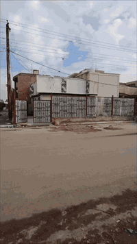 دار للبيع🏦  مساحة 130م  عل ساحة  طابق ونص (( طابو ملك صرف))   بناء حدي...