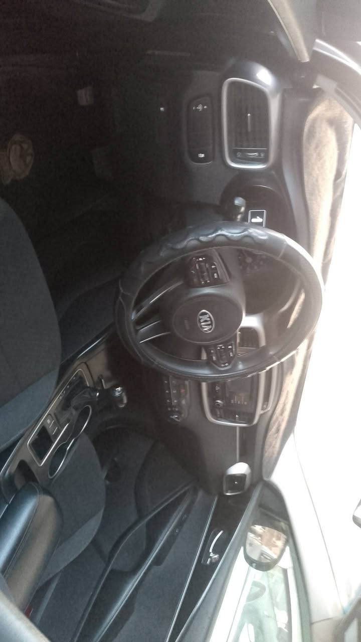 سورنتو موديل 2016 وارد امريكا كفاله عامه رقم واسط انكليزي سعره 162وبيه مجال هاذه رقمي ***********
