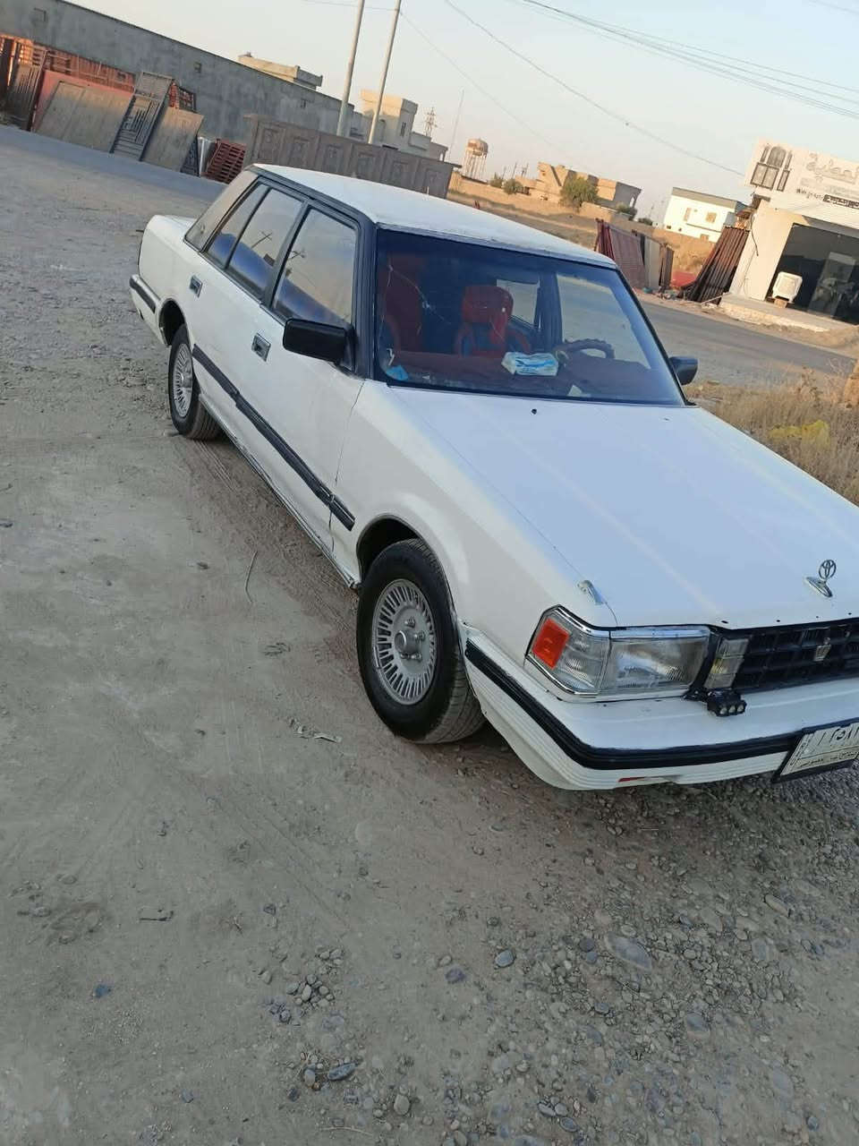 السلام عليكم
سوبر موديل 1987 رقم صلاح الدين الماني شرط التحويل 
كير ومحرك بلادي شرط 
السيارة جاهزة ونظيفة 
ماتحتاج مصرف 
للاستفسار ***********
