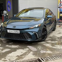 كامري SE • هايبرد بنزين • ٢٠٢٥