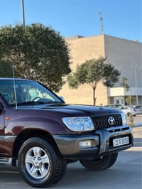 لاندكروزر GXR • ٢٠٠٠ • فول مواصفات