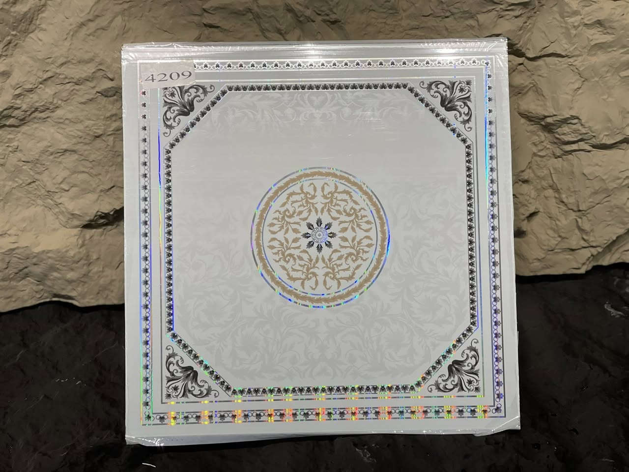 تم بحمدلله وصول بلاستك  ٦٠ في ٦٠ 
البيع جملة وكميات كبيرة فقط 🥊🥊
بابل المسيب حي الموظفين مقابل معمل الحرير 
***********
