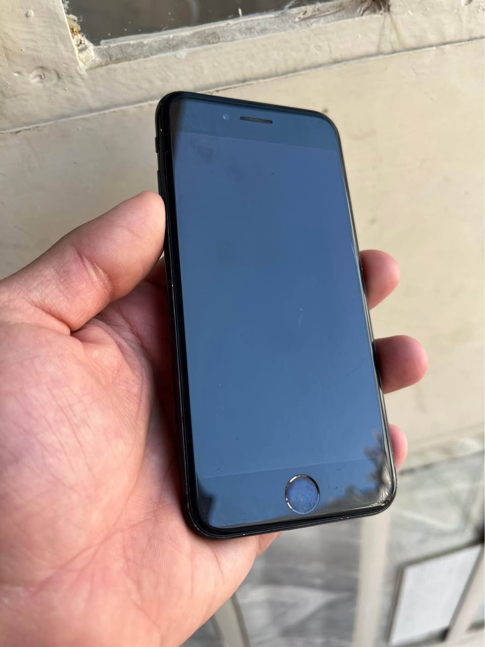 ايفون 7جهاز نضيف مال بيت شرط أنطيك كلشي شغال وبصمه شغال شاشه بلادي فقط بطاريه مبدل جديد🔋100
شراي تعال خاص او خابر ***********☎️ كركوك, العراق
