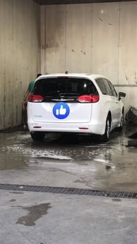 كرايسلر فويجر موديل 24 حادثها كسر بالدعامية ومصلحه نفسها مكفوله داخله ...