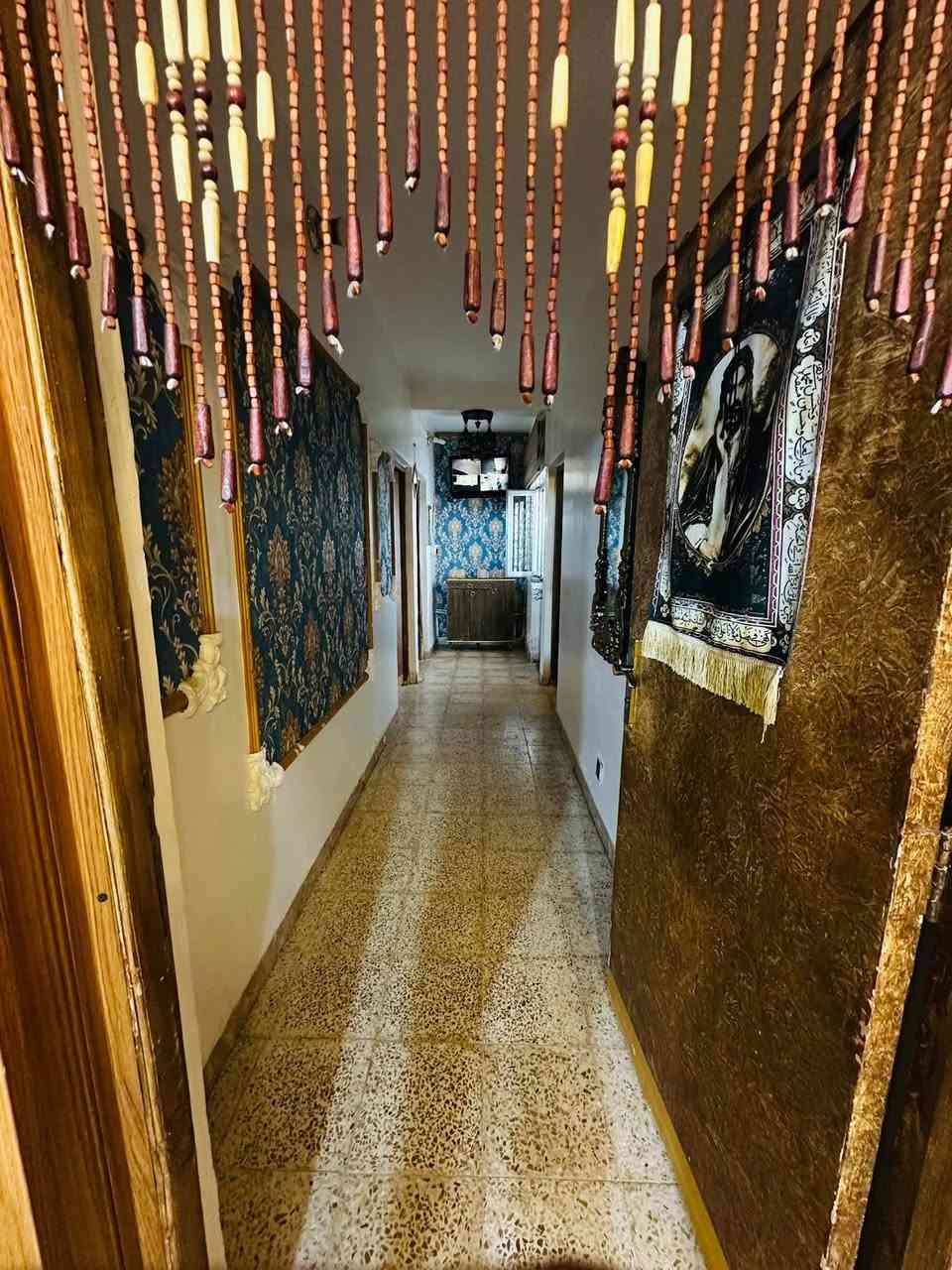 📍 الموقع: زين القوس
🏢 الطابق: الثاني وسط
🏗️ العمارة: B
📐 المساحة: 135 م²

🛏️ 2 غرف نوم
🛋️ صالة كبيرة  7×4+ بلكونة عدد 3🌤️
🍳 مطبخ حار + بارد مع بلكونة
🚿 مجموعة صحيات عدد 2
💧 مصفرة ماء
⚡ مصفرة كهرباء 
عنوان مجمع الشهيدة اسراء  زين القوس  مجاور مستشفى التركي  الاستفسار على الرقم  ***********
