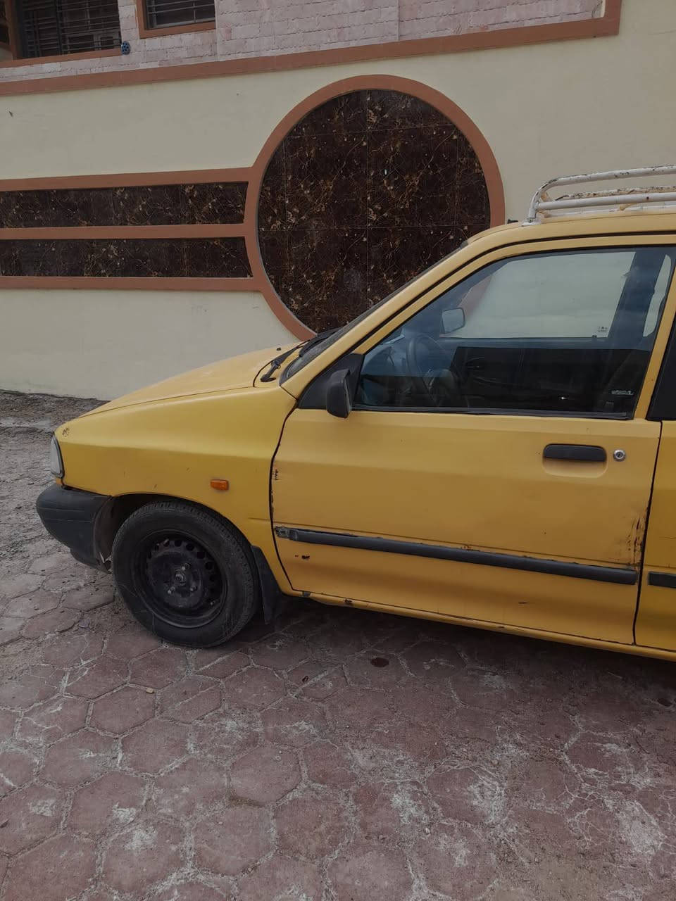 سياره سايبا موديل 12سياره شغاله رقم صدامي ابيع على حالهه يعني معليه لابهيئه ولابغرامه اتكفل من السرقه والعشائر ب10ورقات مكاني محموديه ورقمي ***********
