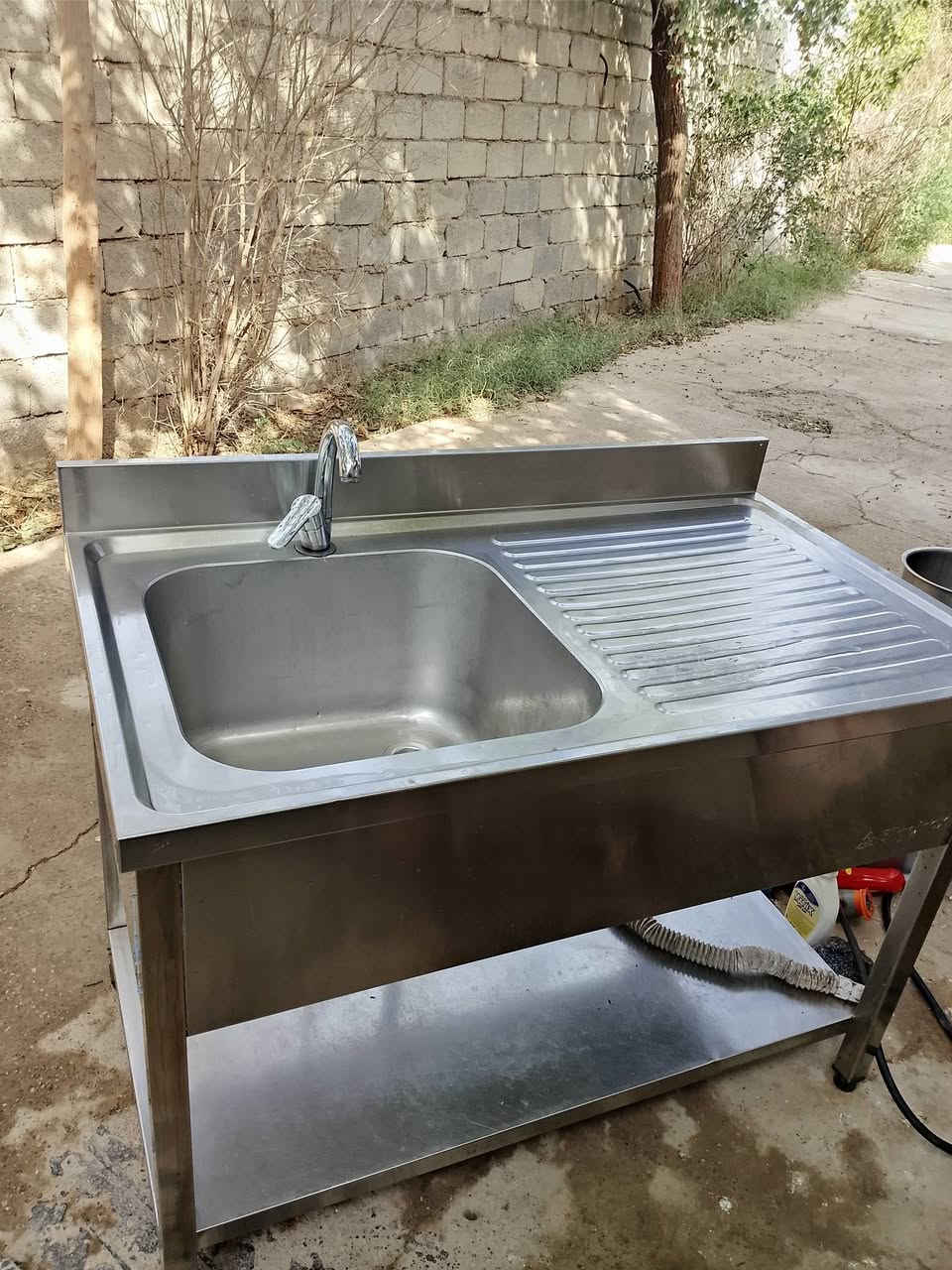 للبيع كلشي بسعره ***********
