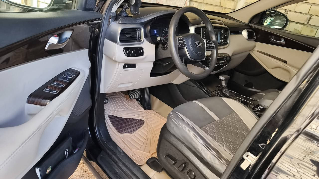 سورنتو 2019 
مكينه 6 سلندر ٧ راكب
 اشاير بل مري 
رقم بغداد مشروع وطني رقم جديد 
شاشة كبيره اندرويد 
سنوية بأسمي كامره دواره
كشن كهرباء  
كاشف ضباب
اندرويد ايتو  ابل كار بلي 
تحكم استيرن فول  نظام تزحلق  
4وضعيات قيادة 
تبريد قطعتين   
حاكية ' ابلوتوث ' اوكس رادار
 نقاط عمياء
حجر بيئه بلادي
ويل كب حجم 19
حادثه ربع الجنطه وبالعراق صارت بيه طخه بالباب خلف السايق وانصبغ
بدون ايرباك ليبل واحد
السعر: 187 وبي مجال
مكان السيارة  بغداد البلديات 
رقم صاحب السيارة  00700891933


**إذا كنت صاحب هذا الإعلان وتريد حذفه لأي سبب، رجاءا أرسل رسالة إلى الدعم الفني**