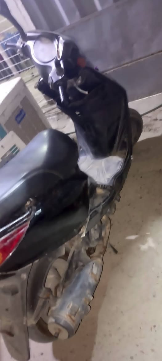 دراجه بريز نوزل للبيع درجه يحتاجله قليل من التريتب تاير خلفي جديد مكينه مامفتوحه درجه مال موضف الله شاهد السعر 500 وبيهه مجال قليل بكاني نهايت حيءور            (سبع اقصور )  الشراي يتصل ***********

