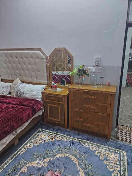 غرفة نوم فصال مستعملة شهرين الغرفه نظافه 100/100 سعرها مليون و٦٠٠وبيها مجال الاستفسار ***********اوتساب ***********
