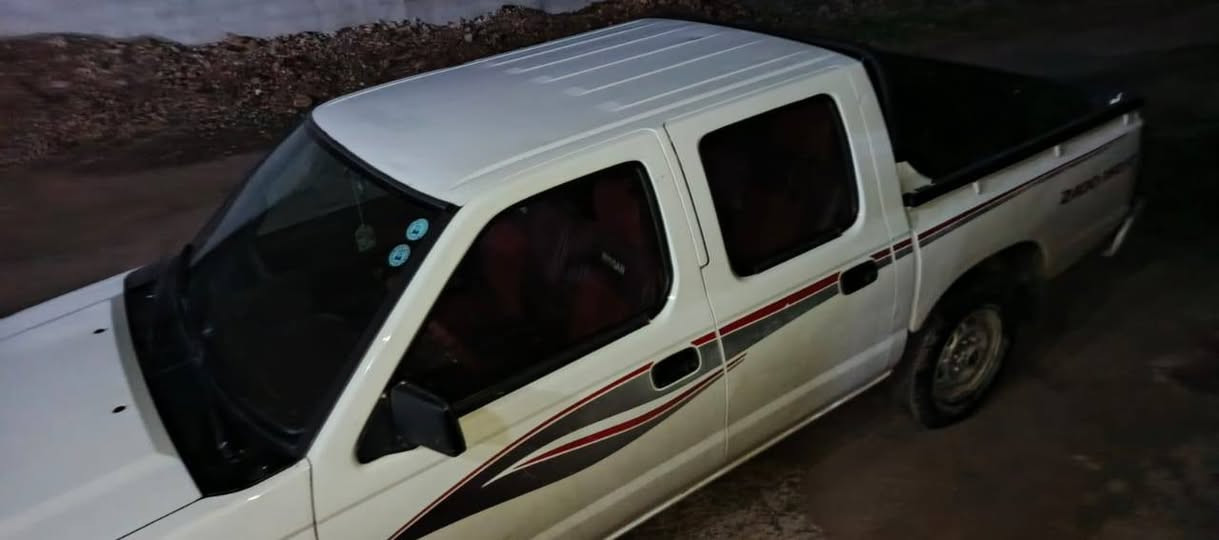 بيكم نيسان 2012 للبيع شرط بدون صبغ .جراد سياره مال بيت سنويا 2032 بسمي .حار بارد شرط بيع داخل موصل فقط مع احترامي باقي محفظات عنوان موصل بازوايا  سعر 133 ..
سونار موجود داخل صوره***********
