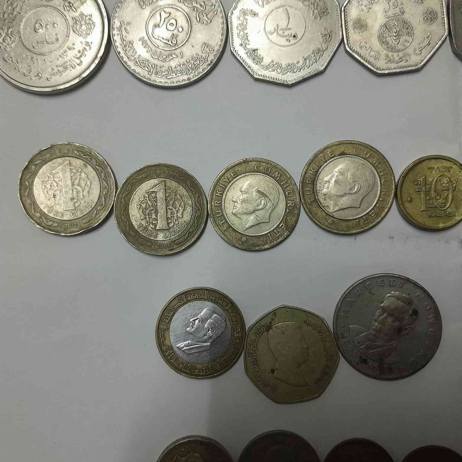 عملات للبيع/ يتوفر توصيل


**إذا كنت صاحب هذا الإعلان وتريد حذفه لأي سبب، رجاءا أرسل رسالة إلى الدعم الفني**