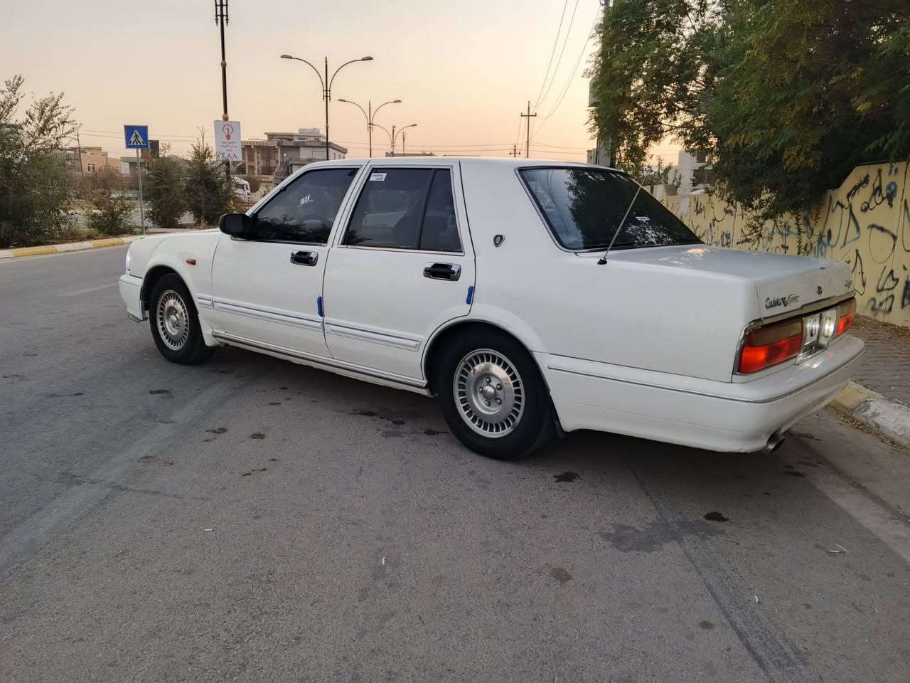 نیسان سدریک ئارم پلاستیک سلێمانی ناو سوور بەشەرتی ئارم ئەوەلیات غەرامە  3 پەڵە کارت بەشەرتی گێڕ و مەکینە و اکسل تەبرید. کارەبای مەزوبت 4تایەی تازە.دیناری مەسرەفی تیا نیە..
***********
*********** دار بنديهكان, السليمانية
