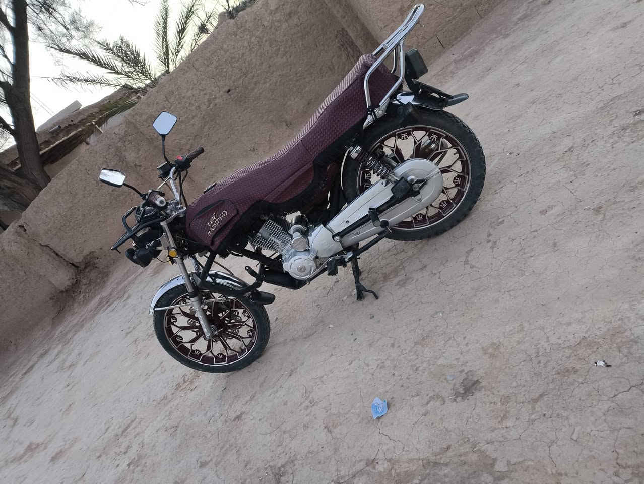 السلام عليكم ماطور للبيع سافان موديل 2024 محرك 150 شرط كهربائيات محرك مامفتوح ويلات  ابو التاج السعر 625وبيه مجال
المكان الحويجه للاتصال ***********
