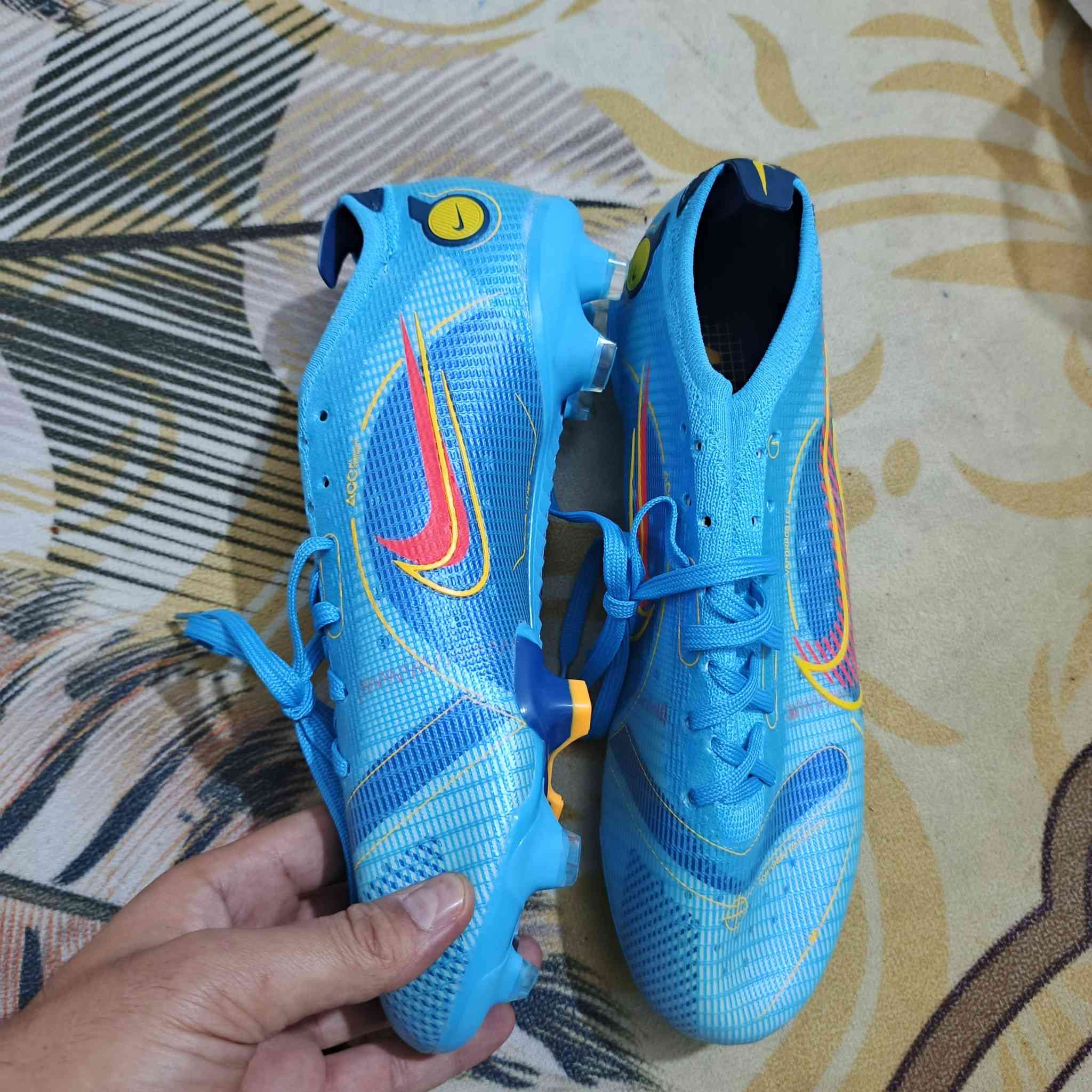 قياس 43 صناعة اندونيسيا شرط اصلي اول تم 45 الف


**إذا كنت صاحب هذا الإعلان وتريد حذفه لأي سبب، رجاءا أرسل رسالة إلى الدعم الفني**