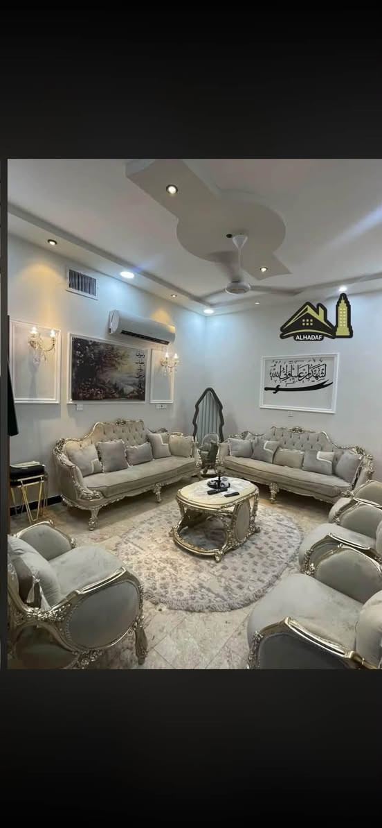 🔹مشتمل للبيع مساحته 64متر
🔸الواجهة 8م🔸النزال 8م 
🔹يحتوي البيت على (صاله -ومطبخ -3غرف نوم وخدمات عدد٢+ ديكورات سقف وارضيه مرمر)
🔸موقع البيت / البنوك مربع سوق الميثاق 
🔹للاستفسار أكثر مراجعةمكتب الهدف للعقار 
الواقع /البنوك شارع الكنيسة باتجاه الجسر قرب مكوى ريحانة
أو الاتصال على الرقم ☎️***********

