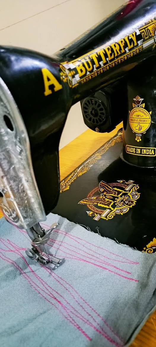 فراشة🦋 هندي شغاله تخيط جميعالاقمشة  نضيفه حيل 75 مع توصيل
***********)
***********
