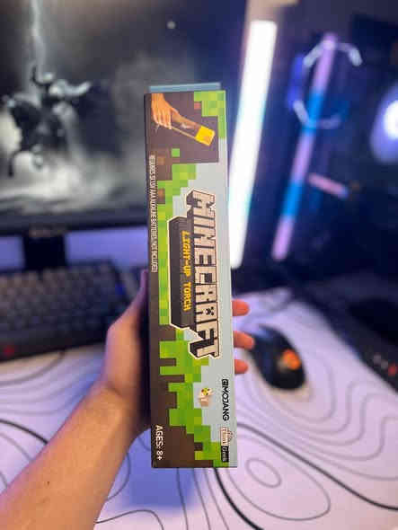 السلام عليكم 
قطع  جديده 🆕 
توصيل متوفر لجميع  المحافظات 
كل صوره  سعره مكتوب
الي محتاج شيء راسلني ع صفحه أو بهاي الرقم
***********￼
