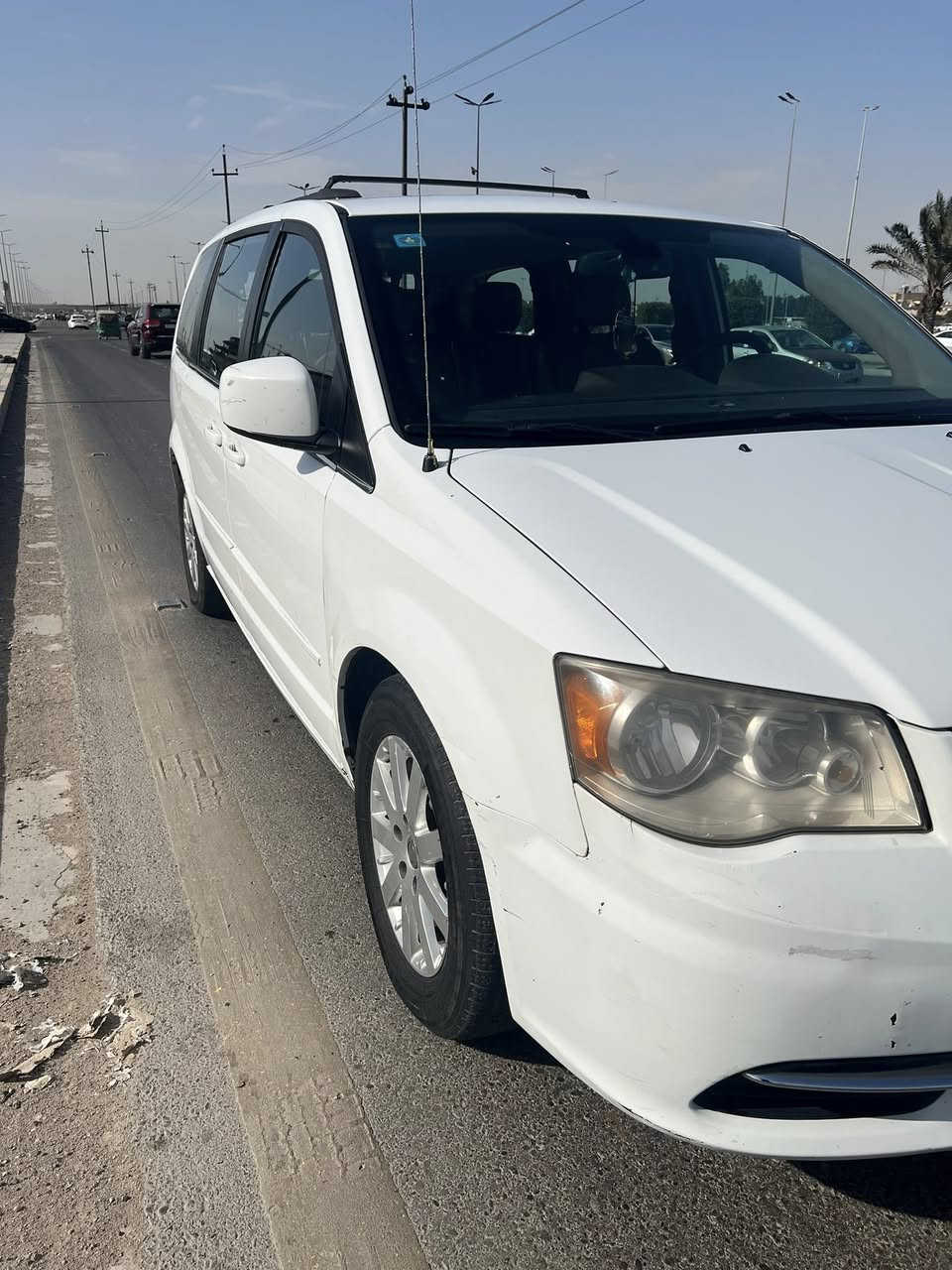 السلام عليكم دوج كرايسلر موديل 2016 بدون حادث كلين ماشية 88 فول مواصفات بيبان كهرباء جنطة كهرباء جام كهرباء سته تشغيل عن بعد كشن جلد العنوان بغداد حي المعلمين الرئاسة السعر (162) بيه مجال تلفون *********** ابو علي
