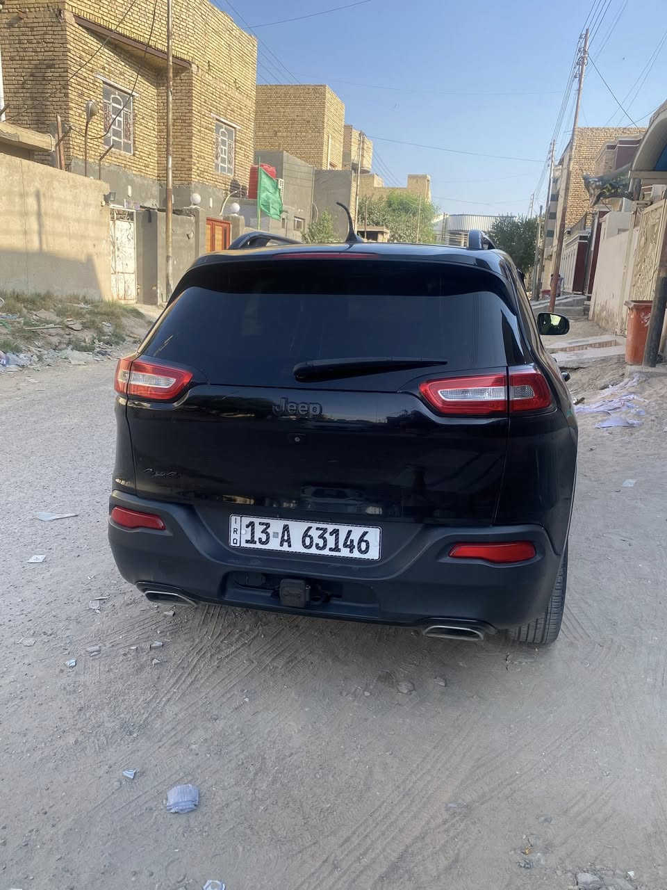 جيب شيروكي بزون ٢٠١٧
فئة لمتد بلاك توب 
ماشية ٨٠ الف
6 سلندر
اربع تحكمات قيادة (سبورت-اوتو-جبلي-ثلجي)
ويل احتياطي
بصمات 2
السايد بريك اوتو
تبريد قطعتين 
عدة منافذ تايب سي و usb
سستم صوت دمام متكامل
اوتو هولد(التوقف الذاتي وتقليل صرفية الوقود في الزحام)
رقم جديد 13 ميسان مشروع وطني تتحول جميع المحافظات السيارة حرة بأسمي
حادثها بامريكا موضح بالمنشور ويوجد سونار تكدر تتفضل بالخاص او تتواصل على الواتساب ***********
مكان السيارة ناصرية
سعر ١٣٥ وبيها مجال
